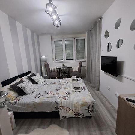 Studio Apartman Nataly Apartment Krusevac Exterior photo